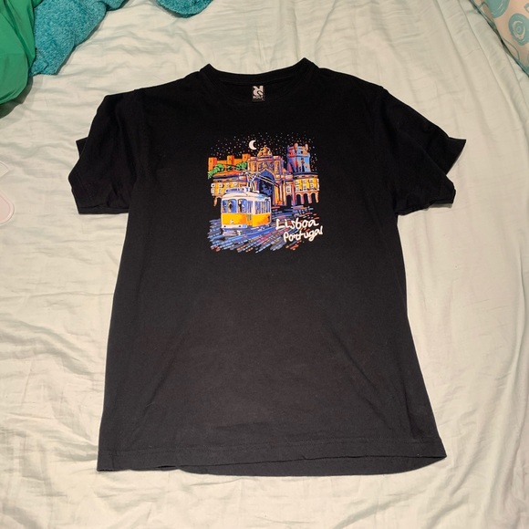 Tops - Unisex Black Tee: Lisboa Portugal
